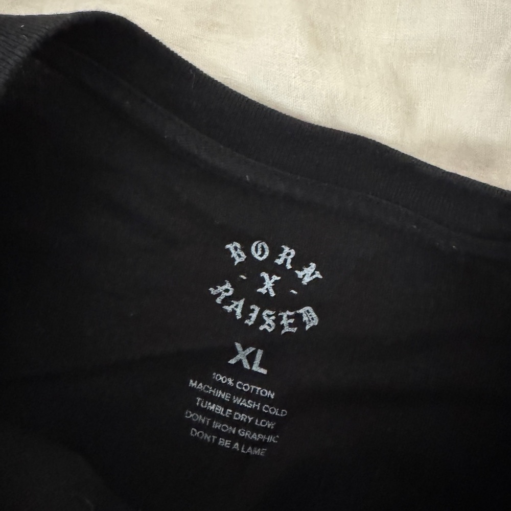 Born X Raised New England Patriots Tshirt - Picture 6 of 6